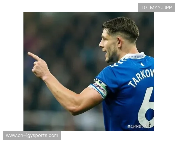 埃弗顿2-1富勒姆：莫耶斯换人调整见效，太妃糖客场逆转